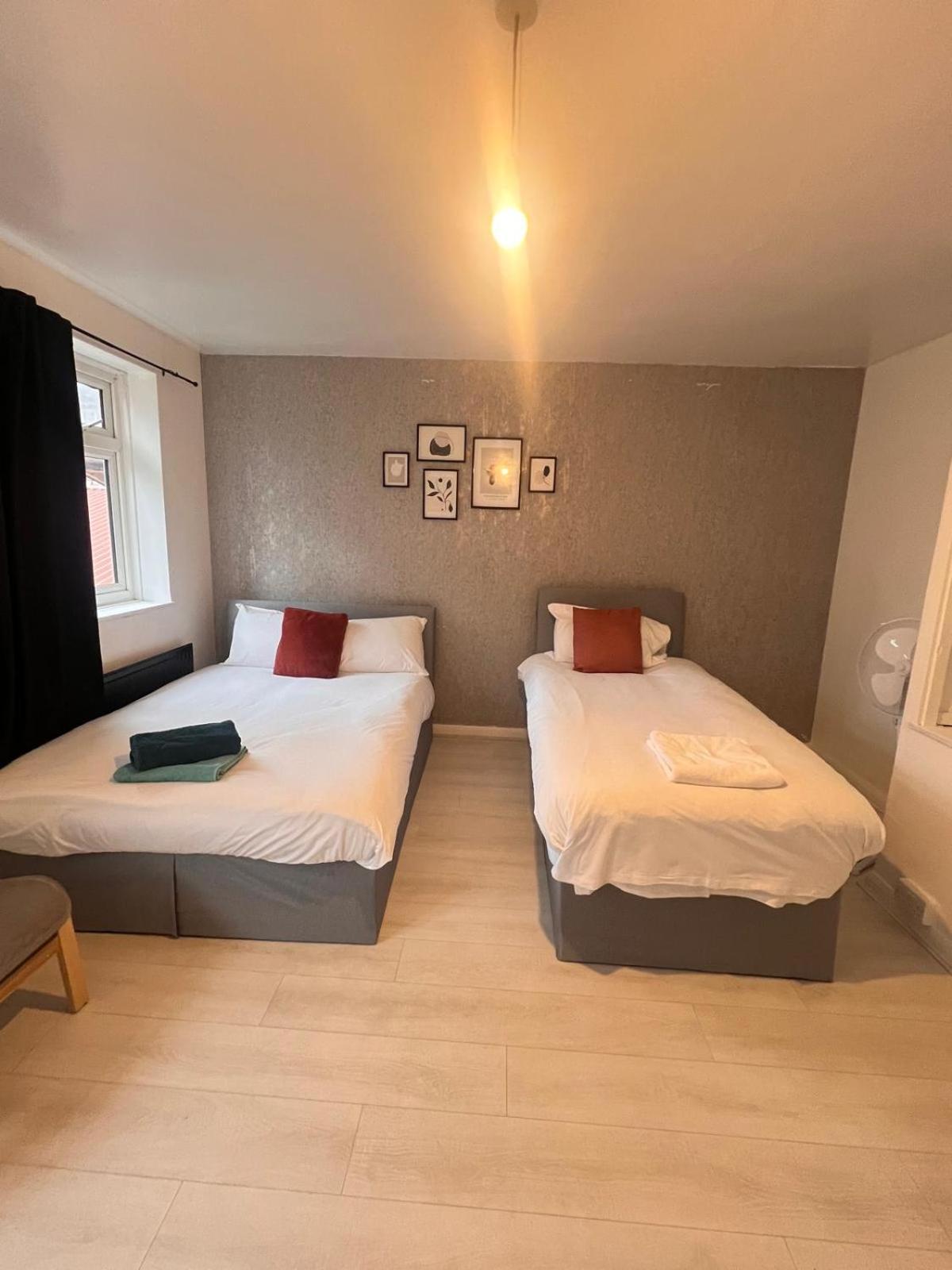 London E2 Rooms Exterior photo
