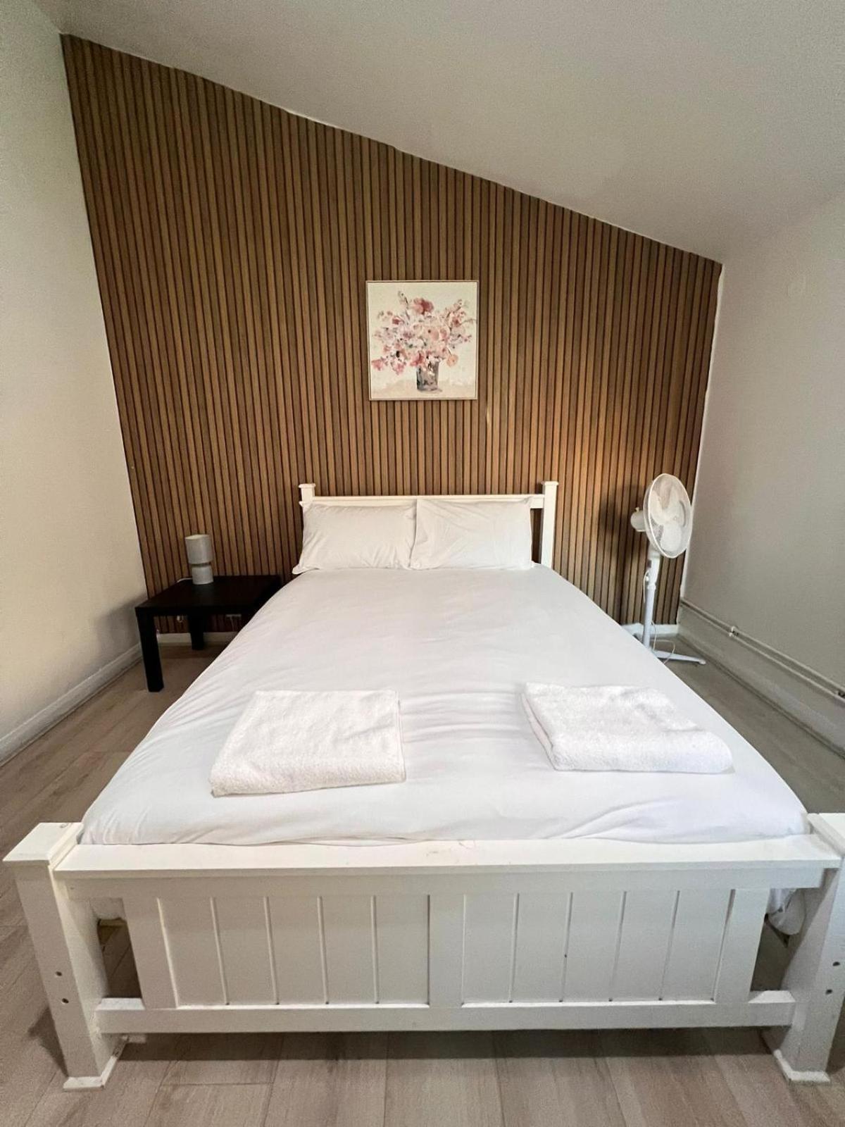 London E2 Rooms Exterior photo