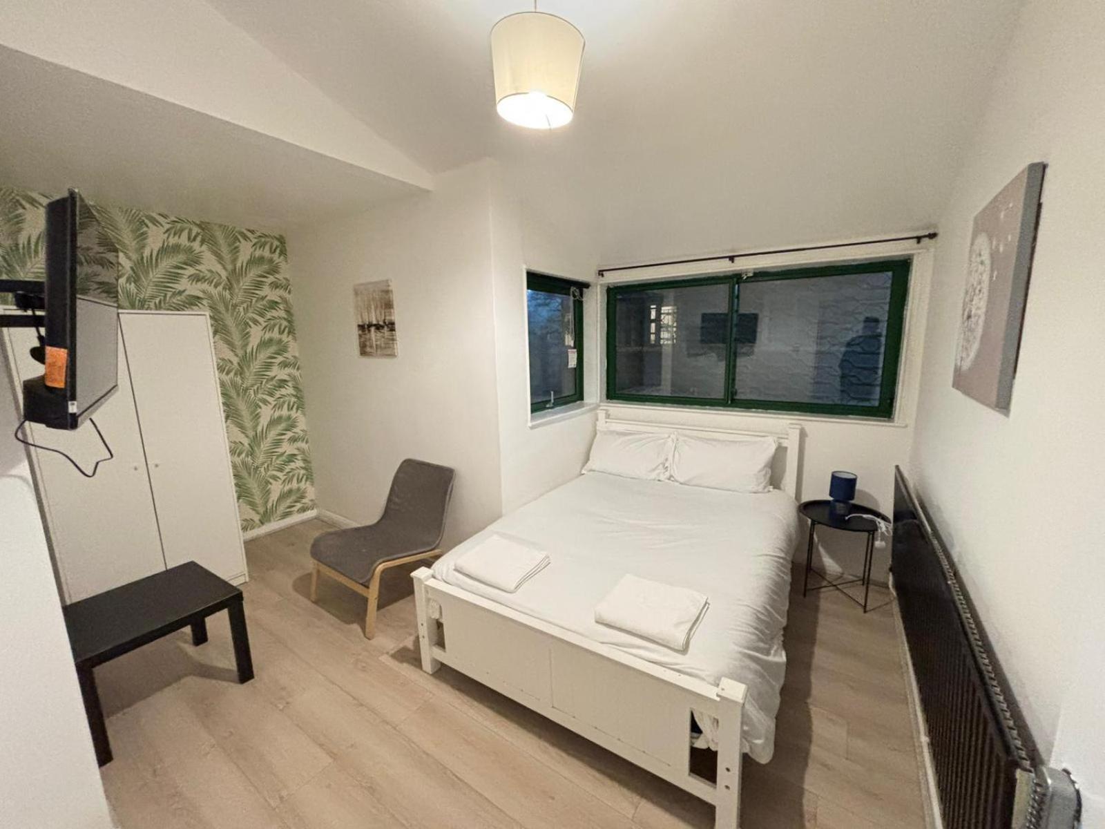 London E2 Rooms Exterior photo